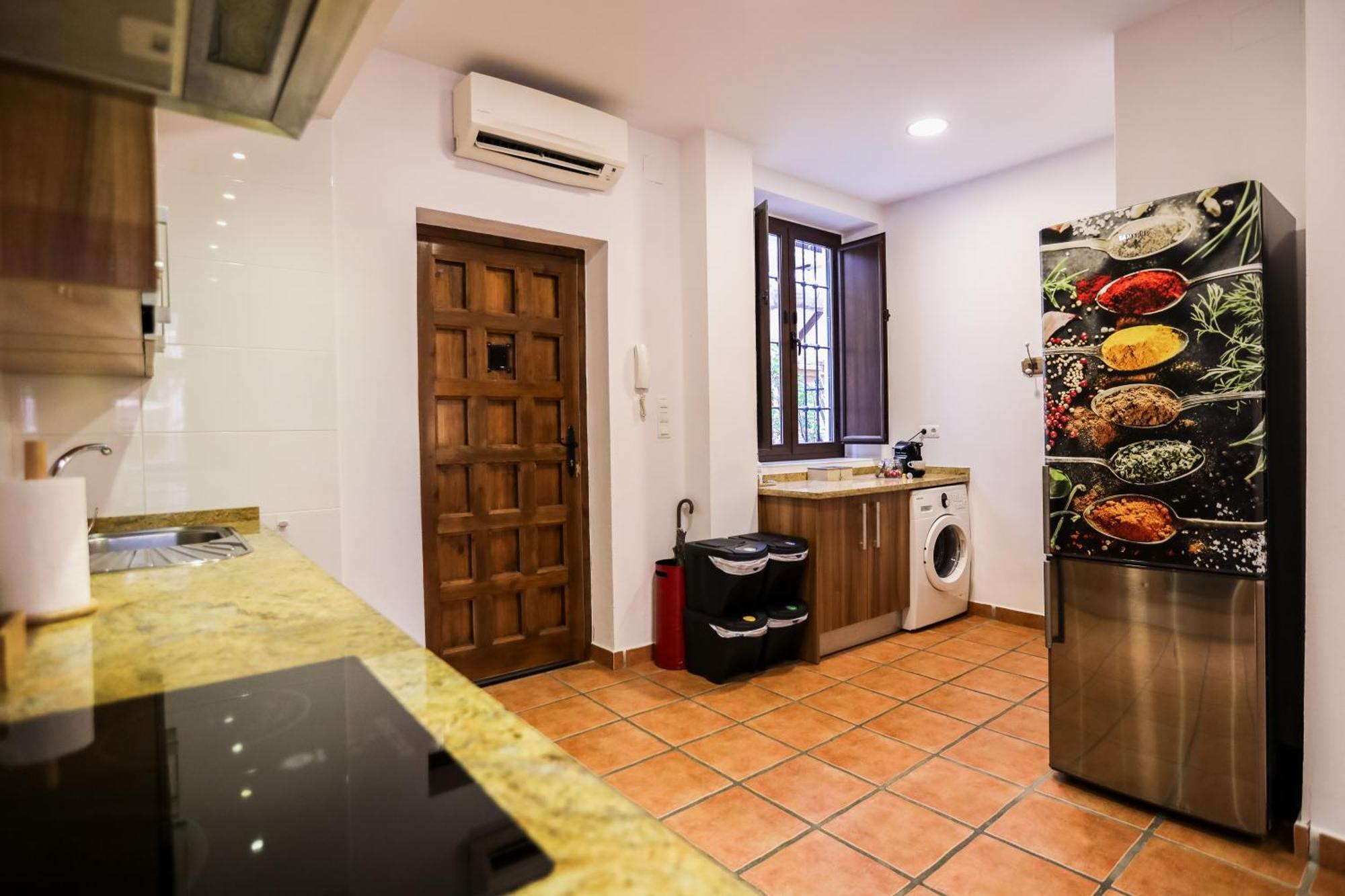 Apartamento Centrico Con Patio Exterior En El Mejor Barrio De Granada El Realejo Kültér fotó